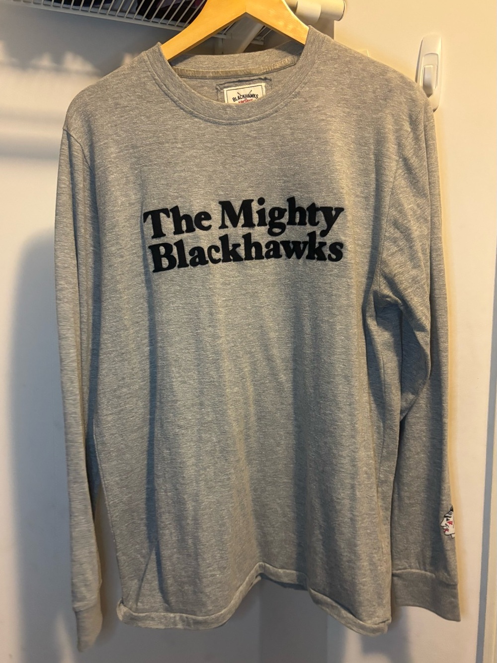Chicago NHL Gray Long-Sleeve Tee